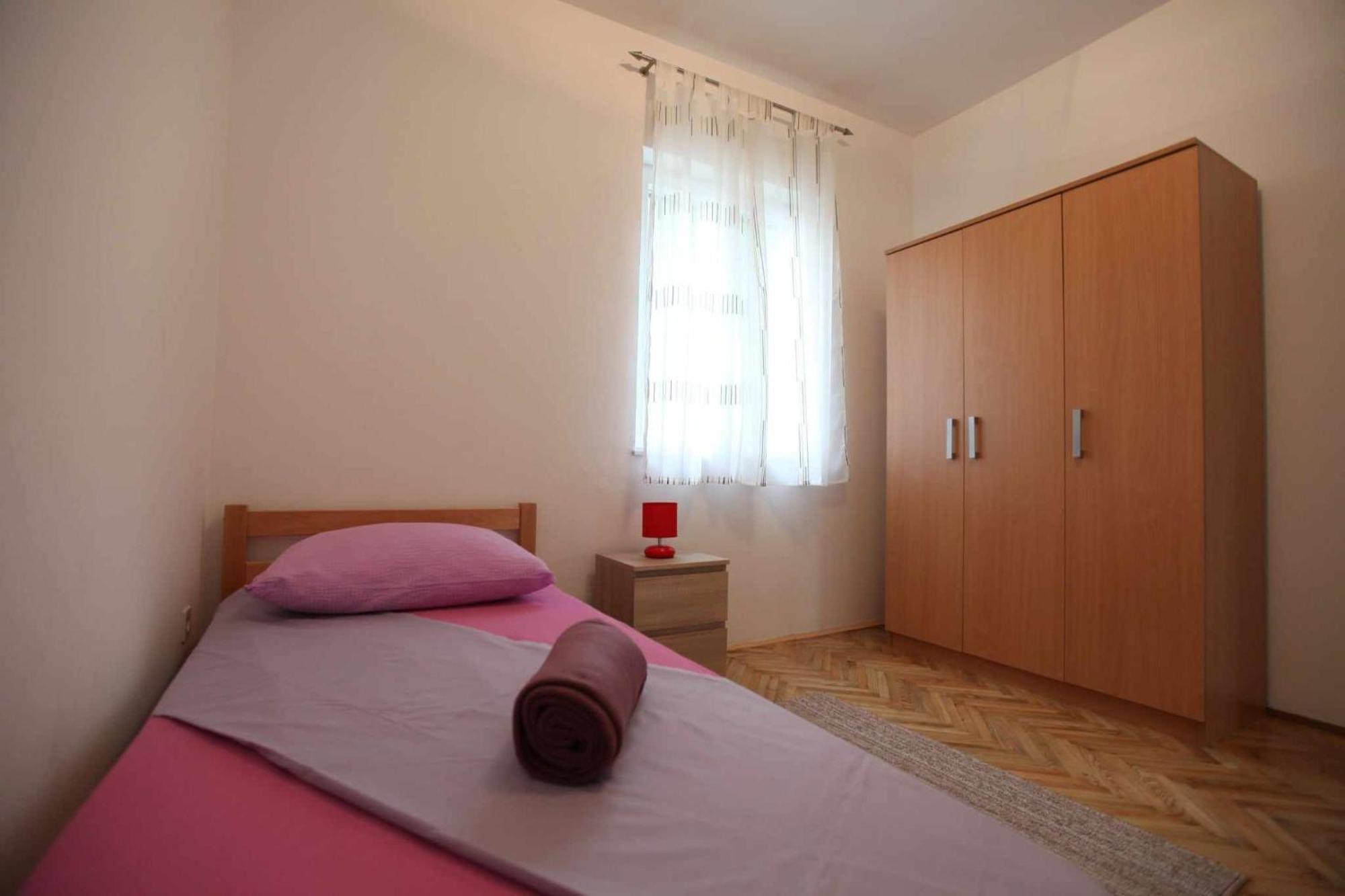 Apartmani Ivana Traù Esterno foto